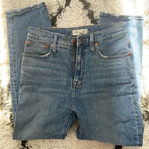 Madewell classic straight jean size 25